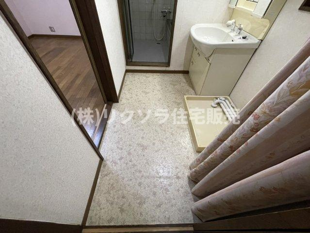 高柳５丁目　中古一戸建ての脱衣所|■物件内覧・資金計画相談・住宅ローン相談、リフォーム相談、お問合せ受付中■
※当日・翌日のご内覧、ご相談はお電話でのお問合せがスムーズです！