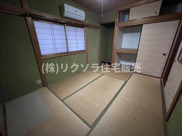 高柳５丁目　中古一戸建ての和室|和室6.0帖　エアコン付き
■物件内覧・資金計画相談・住宅ローン相談、リフォーム相談、お問合せ受付中■
※当日・翌日のご内覧、ご相談はお電話でのお問合せがスムーズです！