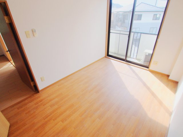 メゾン・ド・エクセランの洋室