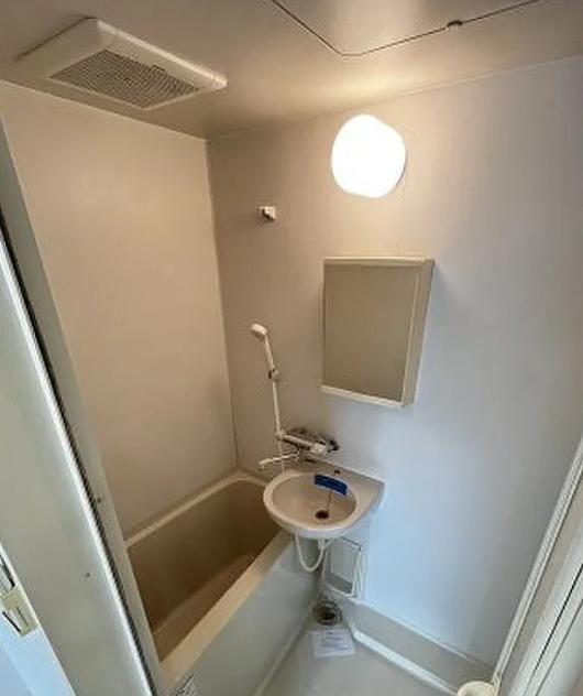 CASSIA十三の浴室