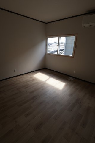 熱田町貸事務所の居間・リビング