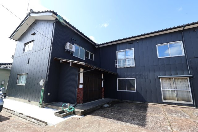 熱田町貸事務所の外観