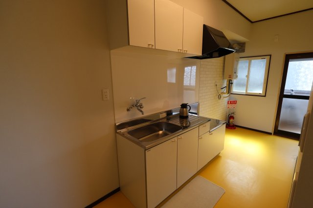 熱田町貸事務所のキッチン