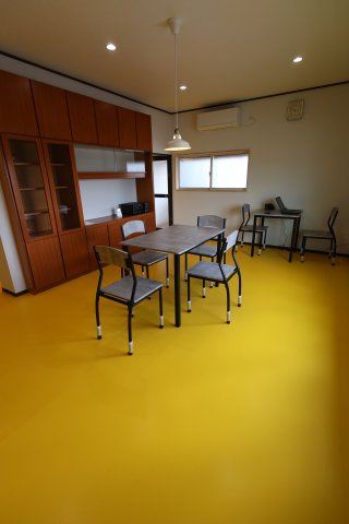 熱田町貸事務所のロビー