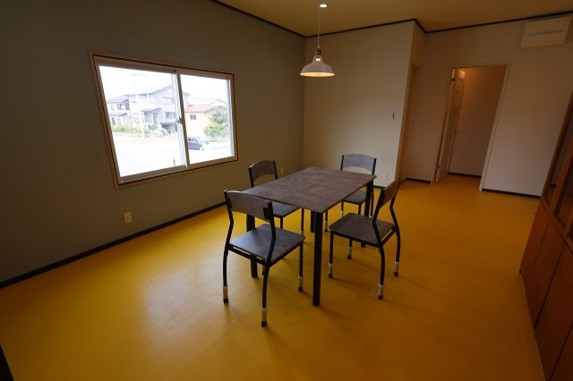 熱田町貸事務所の内装