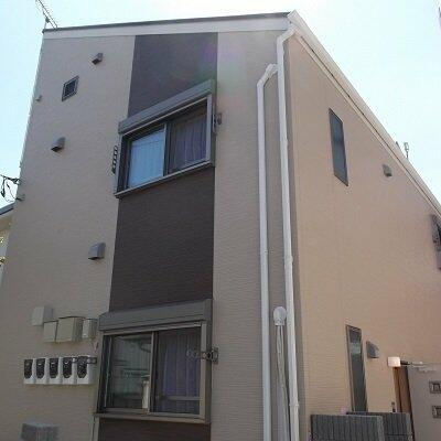 ウィング・ジムコA棟の外観