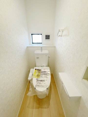 新築戸建・新築建売　桐生市広沢町2丁目【制震+耐震】桜木小・桜木中のトイレ|1階と2階にトイレがついているのでとっても便利♪