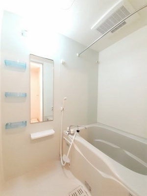 【浴室】 | プリート・アルドーレ | コンパクトで使いやすいお風呂です