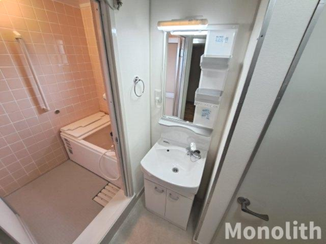 光明台26号棟の洗面所