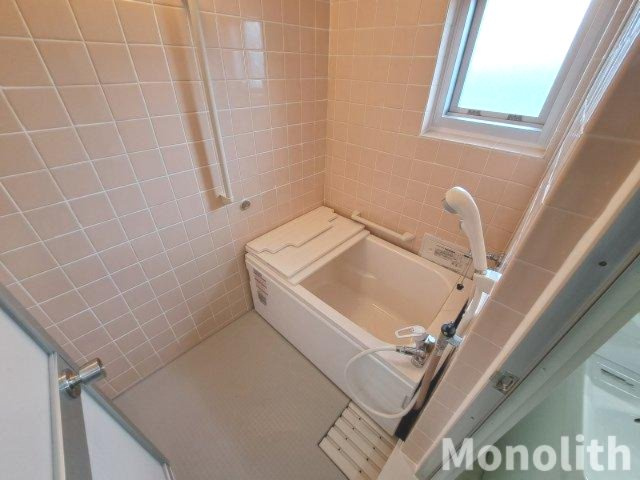 光明台26号棟の浴室