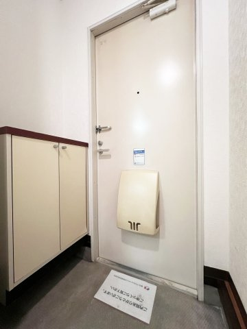 ベルパレスＣの玄関