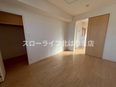 【洋室】 | エレガンテ　ヴィラⅡ