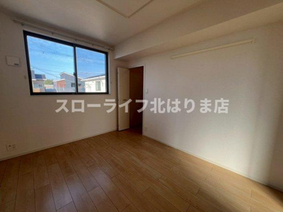 【洋室】 | エレガンテ　ヴィラⅡ