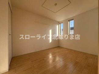 【洋室】 | エレガンテ　ヴィラⅡ