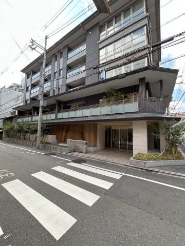 ロジュマン京都六角通の外観