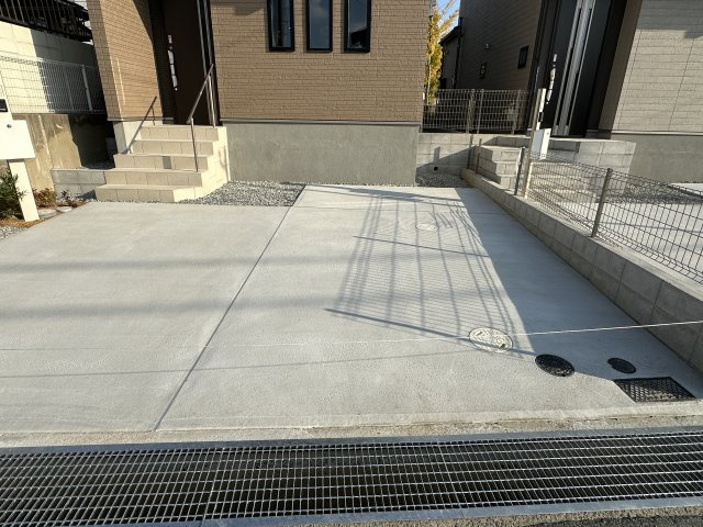 神戸市西区春日台9丁目新築戸建A号棟の駐車場