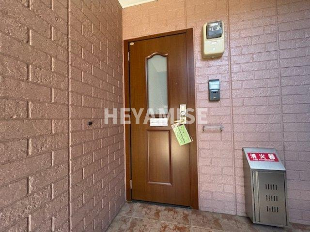 ラフィーネ三城の玄関