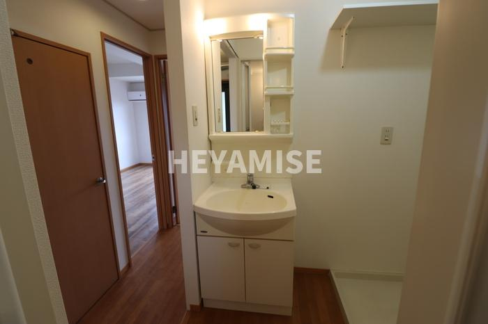 リベリュール富の原Ⅲ棟の洗面所