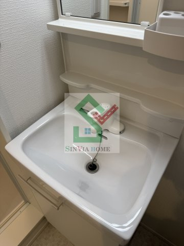 アヴェニールの独立洗面台