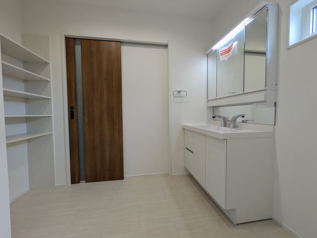 【独立洗面台】