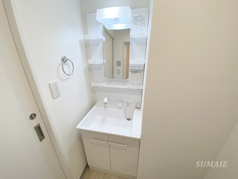 メゾンセリジエの独立洗面台|独立洗面台です☆