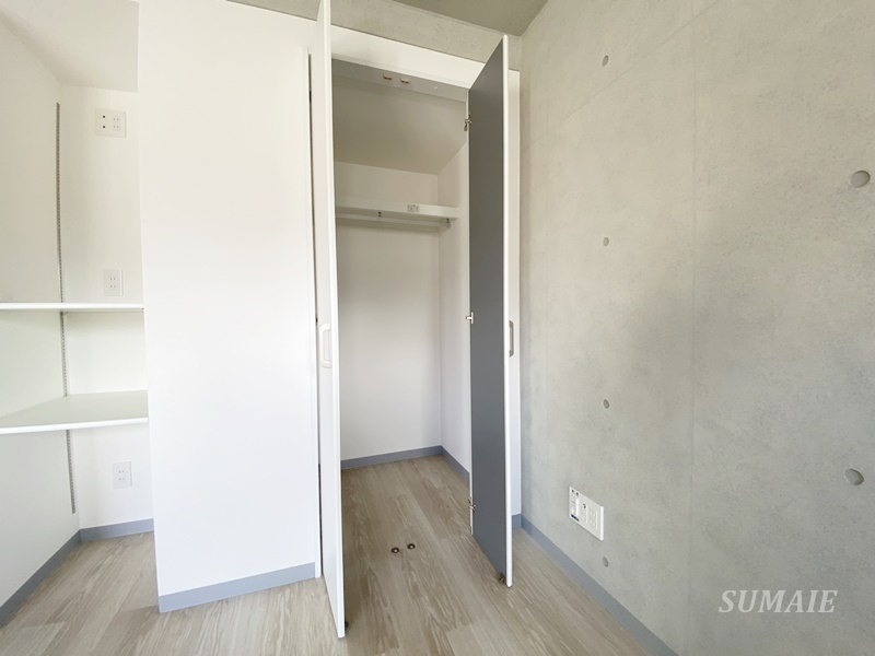 メゾンセリジエの収納|クローゼット☆