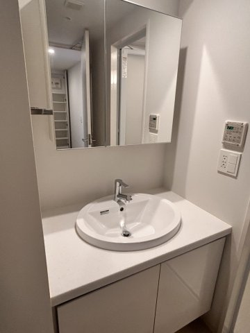 リテラス西日暮里の洗面所