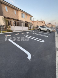 【駐車場】