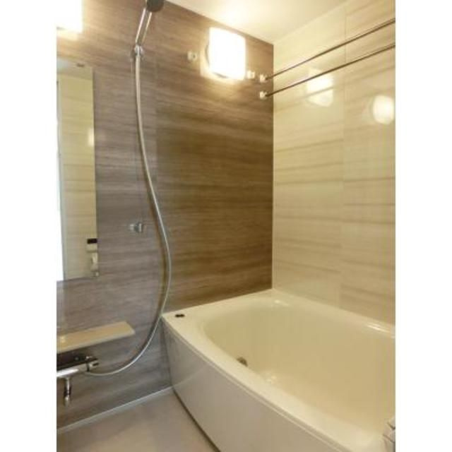 ルフォンプログレ滝野川の浴室