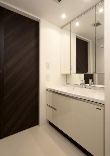 レジディアタワー上池袋（タワー棟）の洗面所