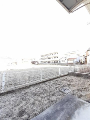 【庭】 | エルディム小栗 | お庭で自由な時間を過ごせます