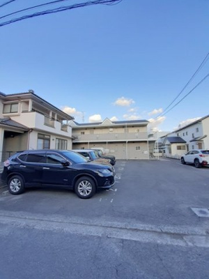 【駐車場】 | エルディム小栗 | 駐車場があります