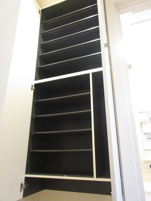 プランドール　西棟の玄関