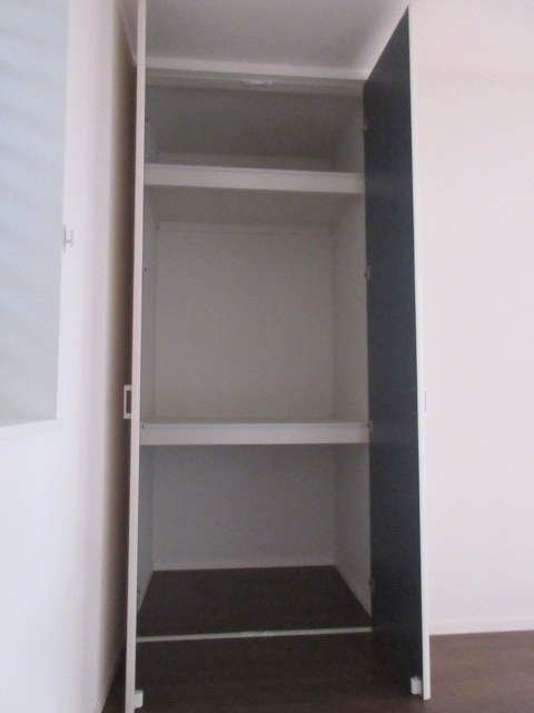 プランドール　西棟の居間・リビング