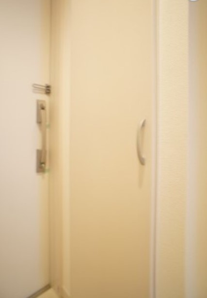 リブリ・ゼフィールの玄関