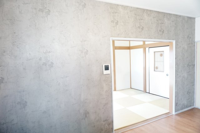 中古戸建　四條畷市清滝中町（昭和61年築）の和室|LDK横の続き和室です