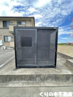 【その他】 | リヴェール・モリB棟 | 敷地内ゴミ置き場