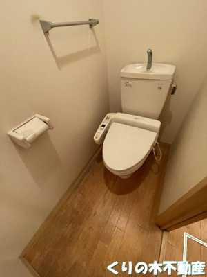 【トイレ】 | リヴェール・モリB棟 | 落ち着いた色調のトイレです