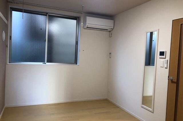 ドエルシバマタの内装