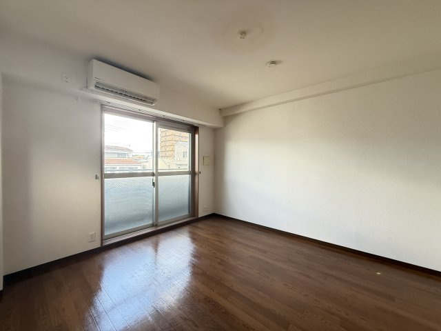 【居間・リビング】 | メイト鶴見