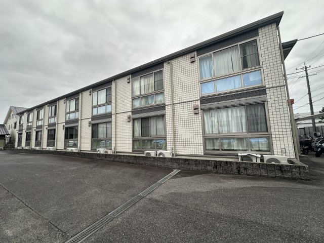 コンフォート前山の外観