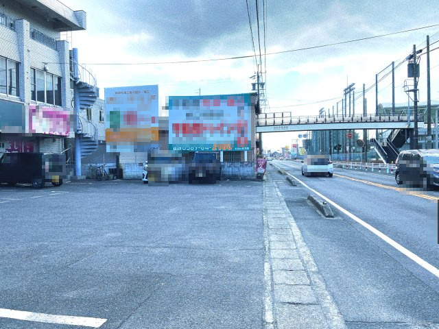 半田市昭和町3丁目　ショーエイビルの駐車場