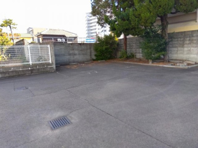 【駐車場】 | レオパレスＲｕｈｅ