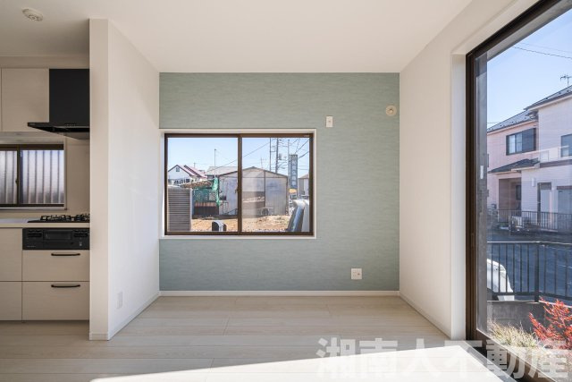 最寄り駅から好アクセス！　座間市座間1丁目中古戸建てのキッチン|収納も豊富な使いやすいキッチン