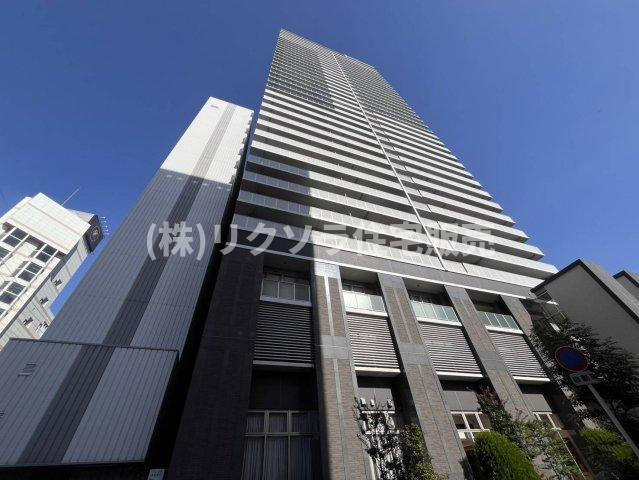 ロイヤルメドゥ香里園タワーの外観|新しい生活にいかがでしょうか？外観はお住まいの顔になります。こだわりたいポイントですね。水回りリフォームやリノベーションも承ってます。
■現地見学・資金計画相談・住宅ローン相談もお問合せ受付中■