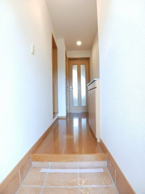 【玄関】 | セレナ・カーサＡ | 明るい玄関です