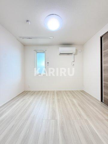 TORISIA Reveの洋室