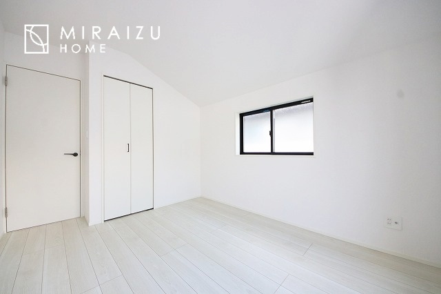  | 日当たりの良いお家は嬉しいですよね。それぞれ価値観が分かれる箇所です、実際に内覧して日当たりの心地よさをご体感下さいね♪