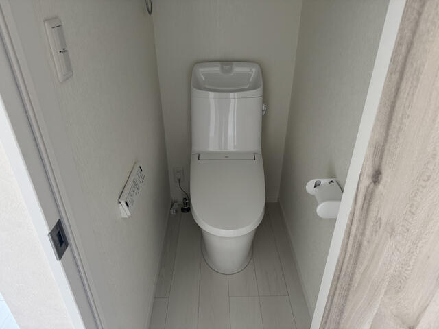 調布市八雲台１丁目のアパートのトイレ