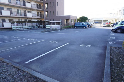 【駐車場】 | カミヤ・エステート